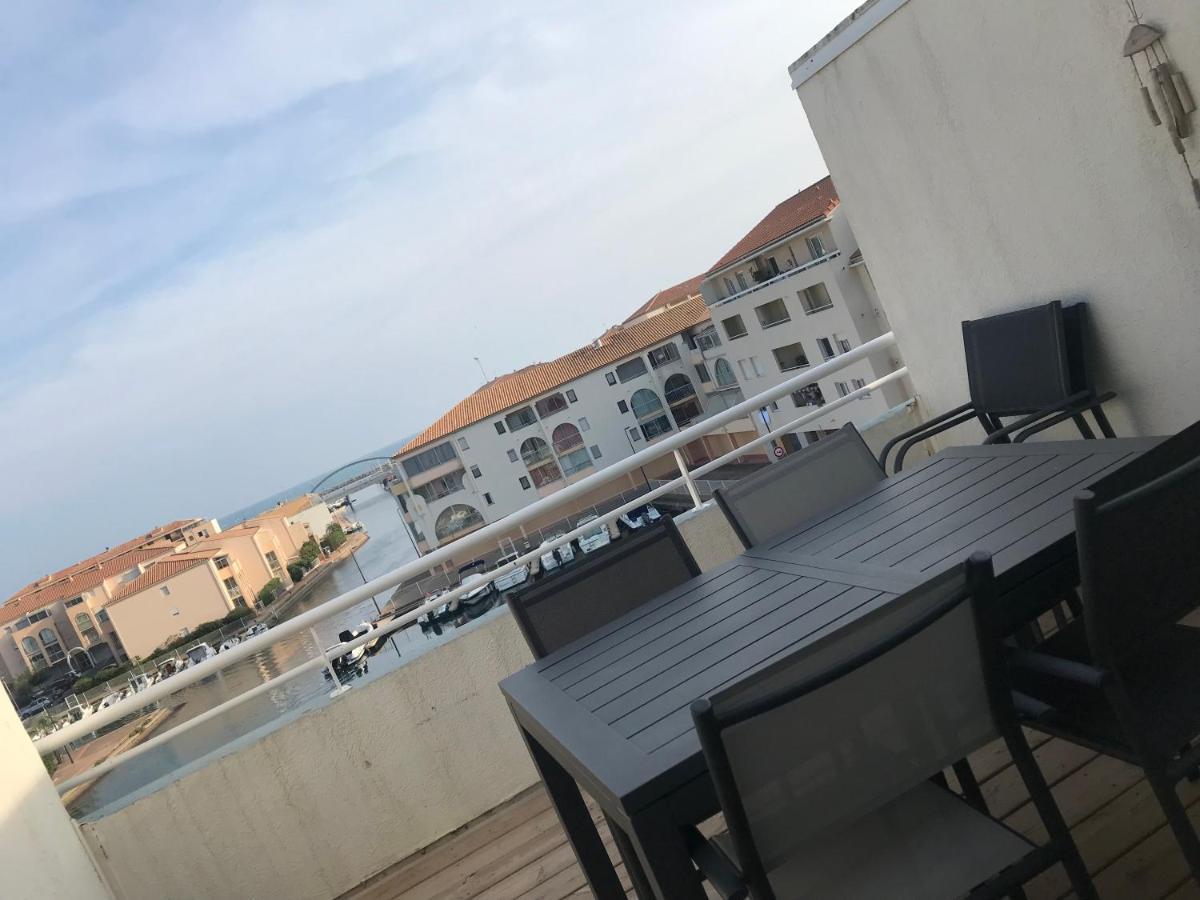 T2 Vue Mer Mezzanine Les Quilles Сет Екстериор снимка