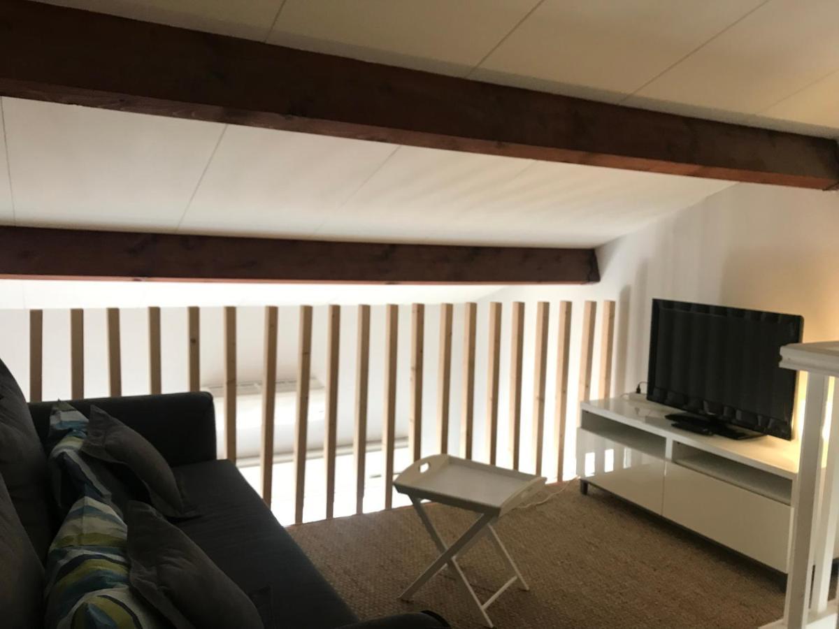 T2 Vue Mer Mezzanine Les Quilles Сет Екстериор снимка