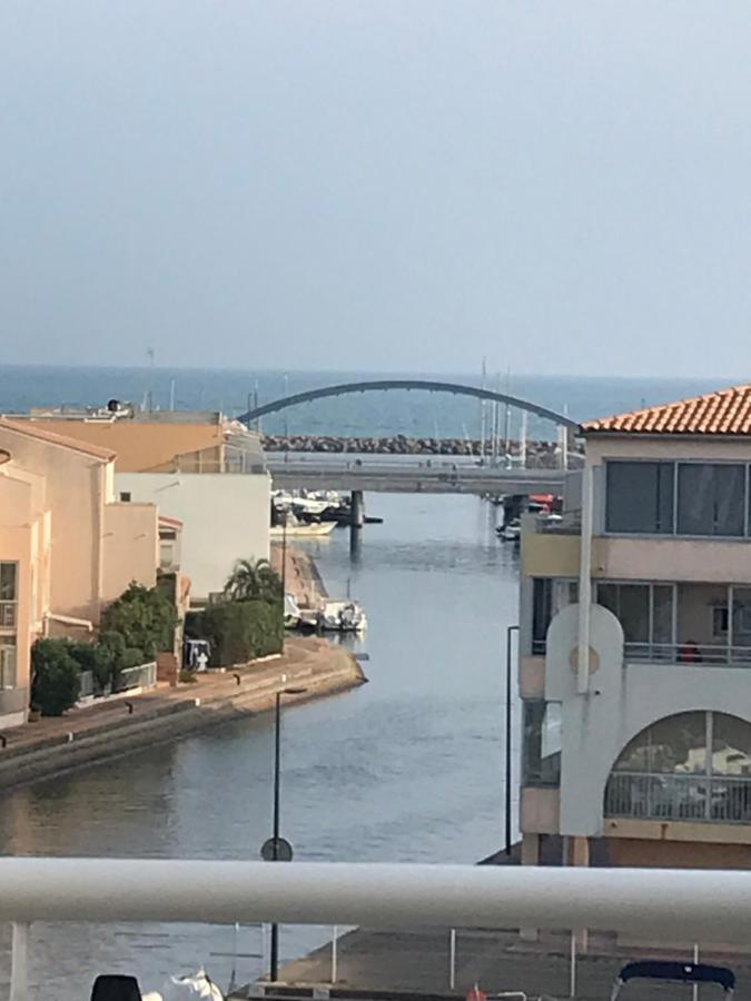 T2 Vue Mer Mezzanine Les Quilles Сет Екстериор снимка